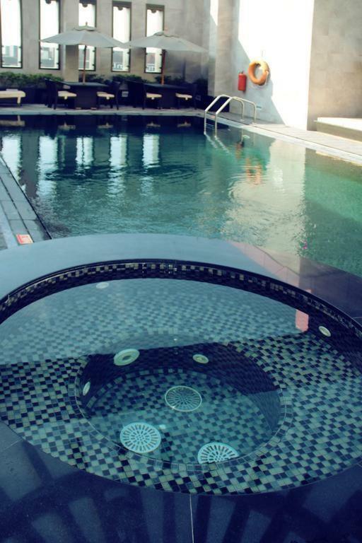 Halo Hotel Dubai Exterior photo